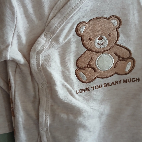 4 Piece Set - Picture 3 of 5